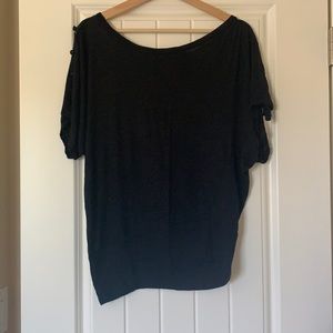 F21 Cold Shouldered Tee